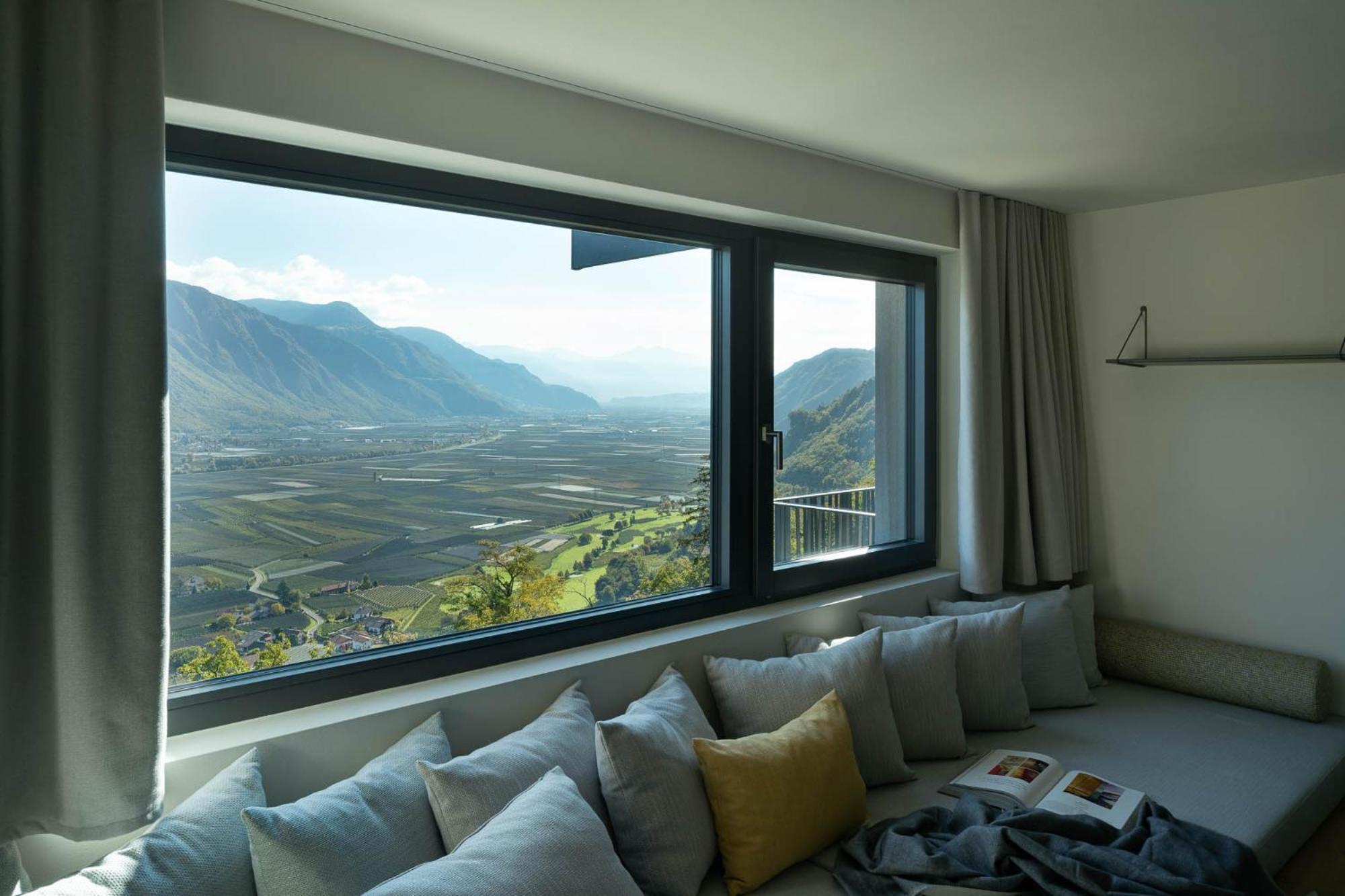 My Spring - Panoramic Suites Лана Номер фото